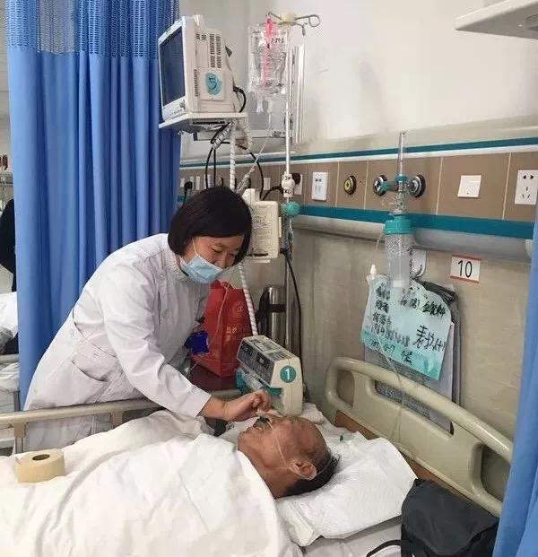 辗转多地查不出病因，病床上他写诗感谢医生