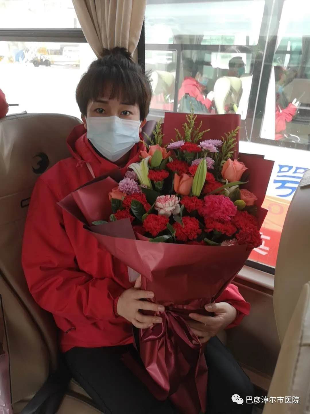 杏林春暖我院首批驰援武汉医疗队10白衣天使凯旋而归